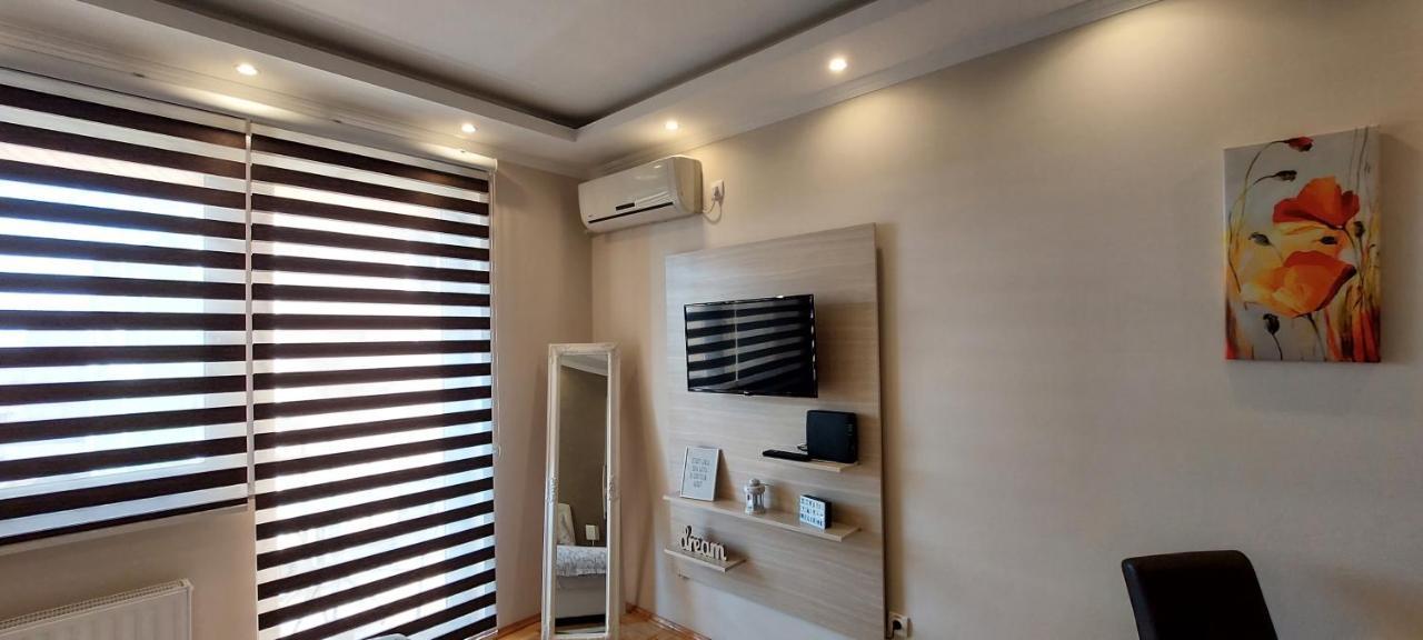 Apartman Studio Niki Subotica Exterior foto