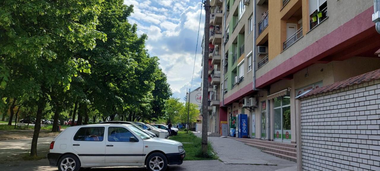 Apartman Studio Niki Subotica Exterior foto